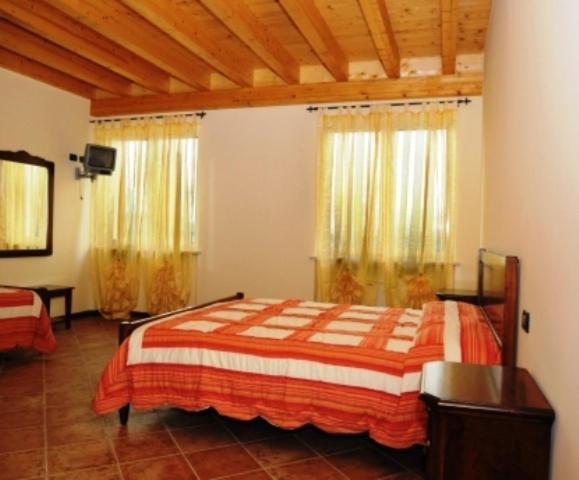 Agriturismo Parco Del Chiese Bedizzole Pokoj fotografie